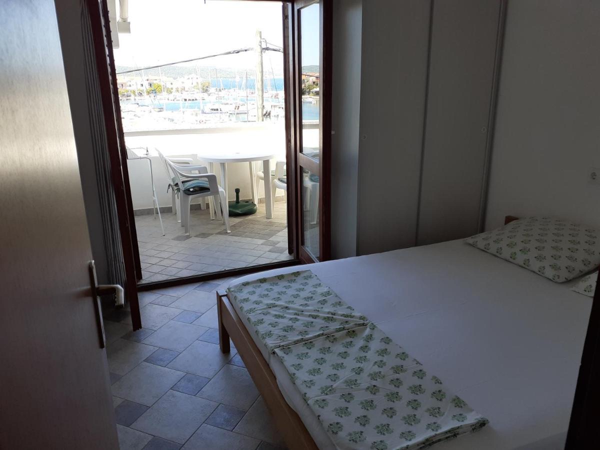 Vala Apartmani Bibinje Exteriör bild