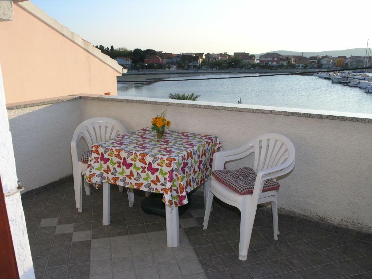 Vala Apartmani Bibinje Exteriör bild